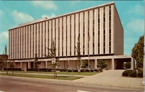 Dayton Ohio Montgomery County Courts Building Postcard Z19