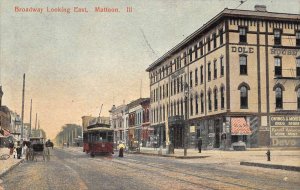 Mattoon Illinois Broadway Looking East Vintage Postcard U760