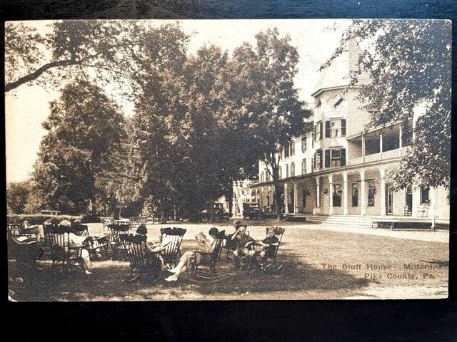 Vintage Postcard 1920's The Bluff House, Milford, PA.