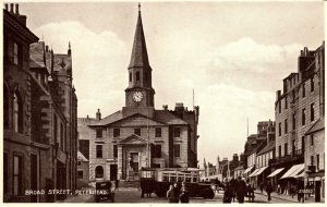 VINTAGE POSTCARD BROAD STREET PETERHEAD ABERDEENSHIRE SCOTLAND 1930's REAL PHOTO