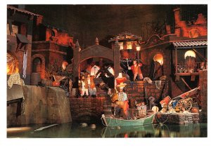 Plundering Pirates, Walt Disney World