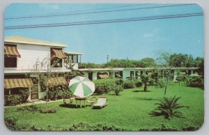 Roadside Motel~Corpus Christi Texas~Broadlawn Motor Hotel~1950s Vintage Postcard