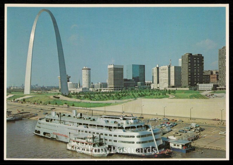 Riverfront - St. Louis