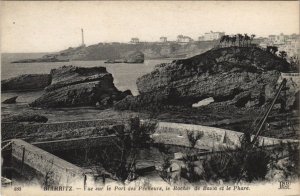 CPA BIARRITZ - Vue sur le Port des Pecheurs le Rocher de Basta (126840)