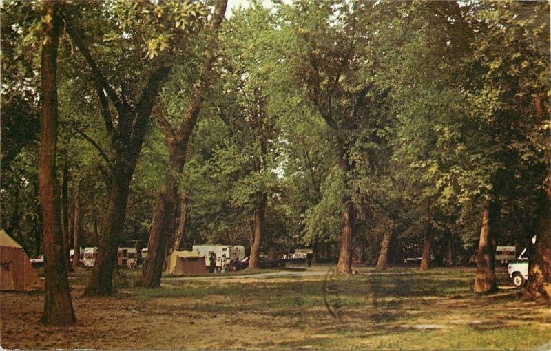 Bowling Green KentuckyCamping Beech Bend ParkTentsTrailers1978 Postcard