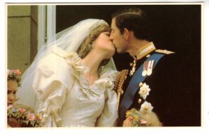 Royal Wedding 1981, Charles and Diana Kiss