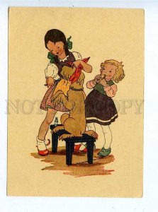 195797 GERMAN girl hairdressers & dog FRISCHE Vintage postcard