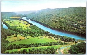 The Beautiful Delaware River, Pocono Mountains Area, Pennsylvania & New Jersey