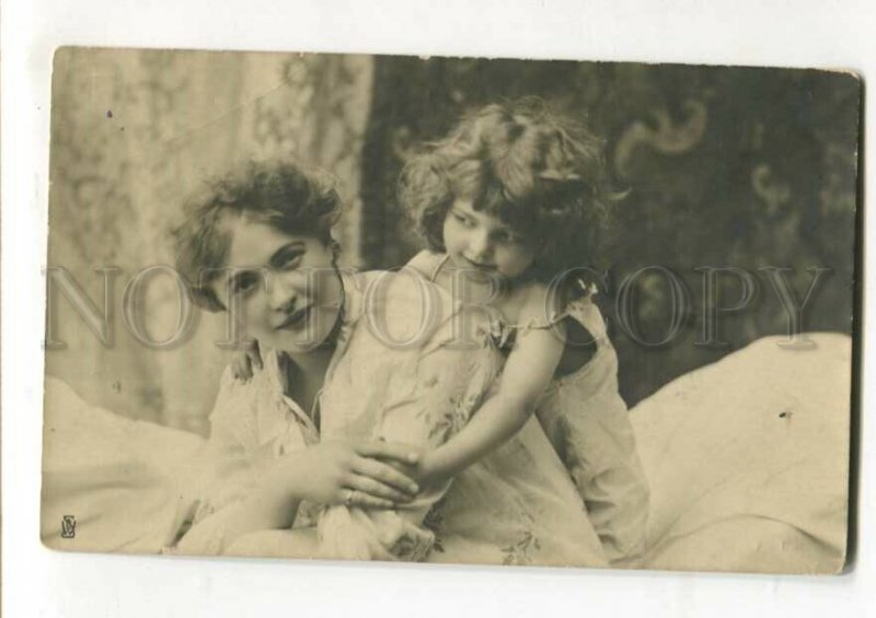 3114278 Cute GIRL & Mom in NIGHTY Vintage PHOTO PC