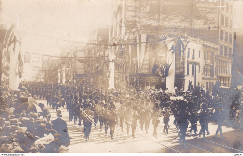 RP: DETROIT , Michigan , 00-10s ; Band in Parade