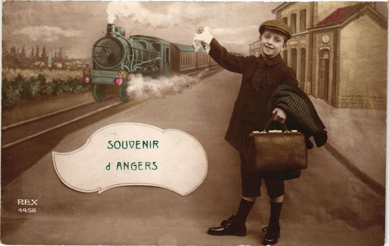 CPA Souvenir d'ANGERS (189816)