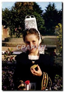 Postcard Modern Brittany In Coueurs Girl Cast in Costume Porzay or manufactur...