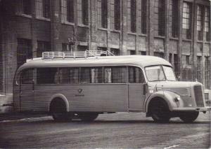 DEUTSCHE POST BUS MERCEDES DAIMLER BENZ O 5000 postcard