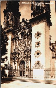 Mexico Taxco Detalle de la Parroquia Vintage RPPC C213