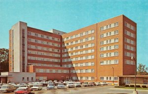 Fort Wayne, IN Indiana  LUTHERAN HOSPITAL  50's & 60's Cars  Chrome Postcard