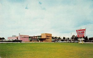 New Hampton Iowa Rogers Famous Foods Vintage Postcard AA41623