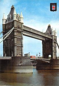 B99804 london tower bridge   uk