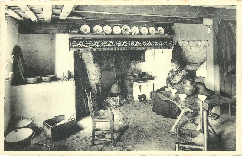 Postcard Belgium interieur de maison de pecheurs