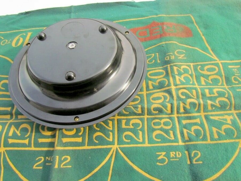 VINTAGE 1940s GAME ROULETTE WHEEL