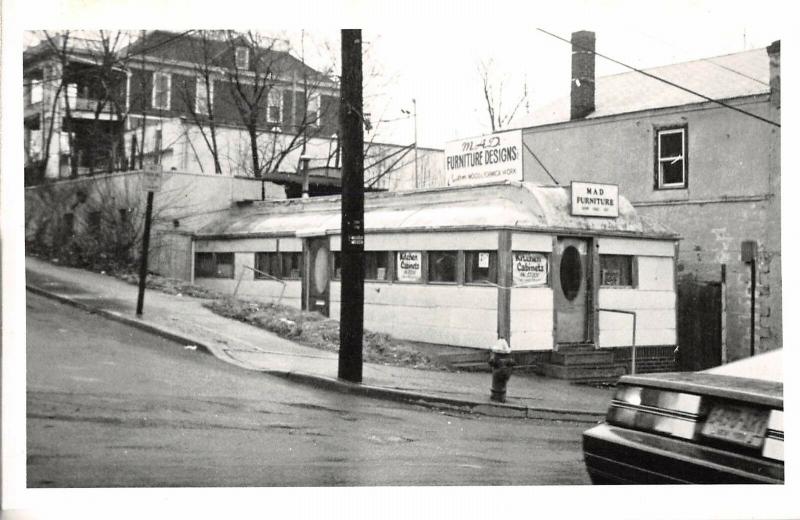 New York? MAD Furniture Designs Store Real Photo Vintage Postcard (J29045)