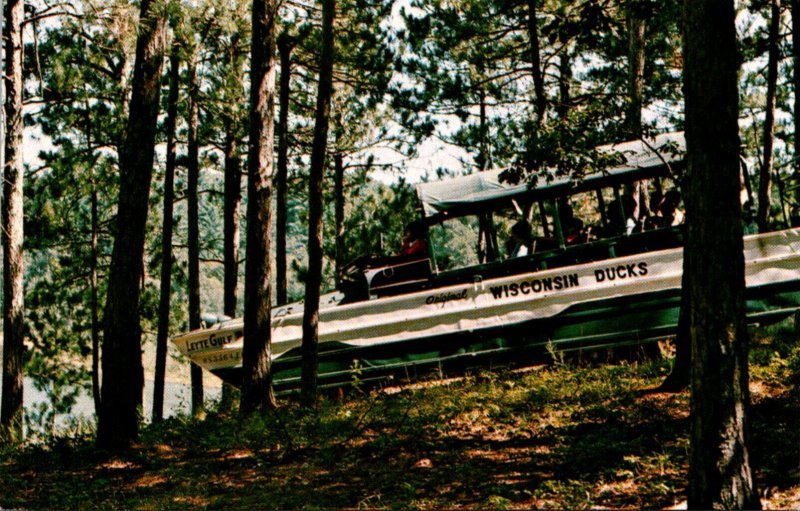 Wisconsin Dells Duck Approaching Suicide Hill