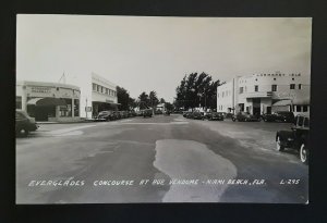 Mint Vintage Miami Beach FL Everglades Concourse Rue Vendome Circa 1940s RPPC