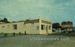 Ivy House Restaurant  - Williamsburg, Virginia VA Postcard