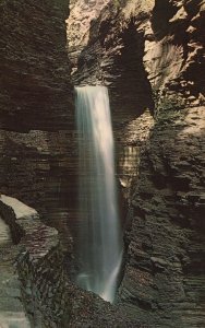 Vintage Postcard 1963 Spectacular Cavern Cascade Watkins Glen Park New York NY