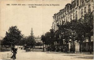 CPA PARIS 12e-Avenue Daumesnil á la Rue de Charenton-La Mairie (322921)