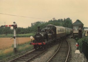 32670 Train at Wittersham Kent Railway Station Postcard