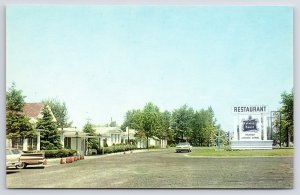 Roadside Motel~Panorama Colonial Motel Taylor Michigan~Vintage Postcard