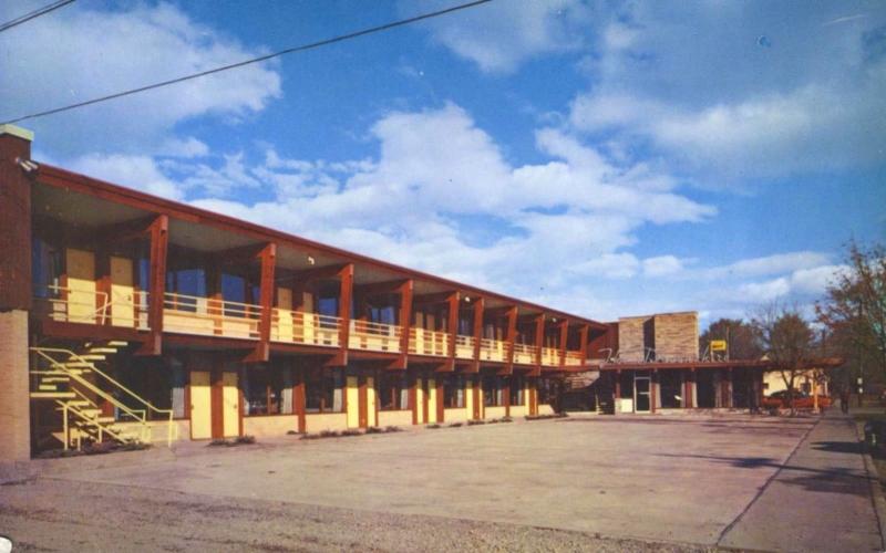 The Devonshire Motor Inn Kalispell Montana MT Motel c1959 Vintage Postcard E12