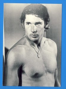 RICHARD GERE - BARE CHEST - AMERICAN ACTOR