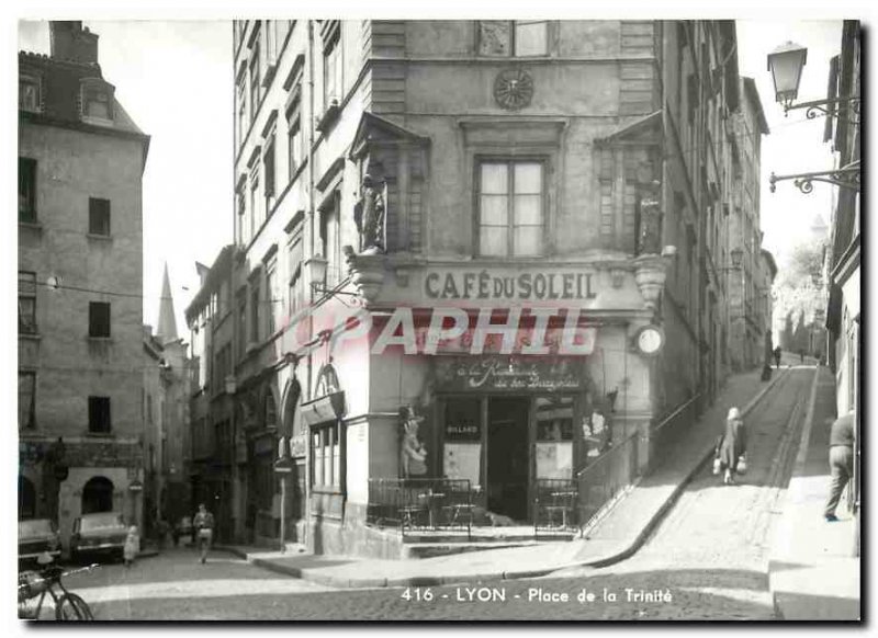 COPY Lyon Place de la Trinite Cafe du Soleil