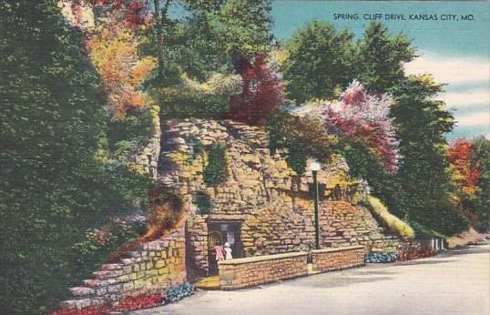 Spring Cliff Drive Kansas City Missouri