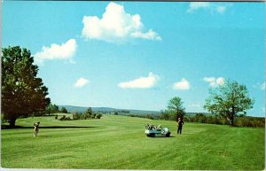 Postcard GOLF COURSE SCENE Swan Lake New York NY AN7008