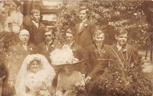 G2/ Interesting Photo RPPC Postcard c1910 Wedding Party Bridge Groom 20