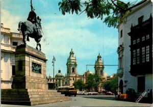 VINTAGE CONTINENTAL SIZE POSTCARD LIMA PERU MONUMENT TO FRANCISCO PIZARRO 1971