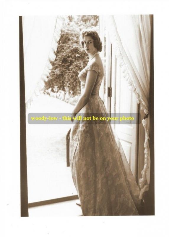 mm86 - Princess Alexandra of Kent in gown at 21st birthday - Royalty photo 6x4