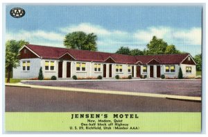 c1940 Jensen's Motel White Brick Roomy Exterior Building Richfield Utah Postcard