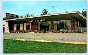 HERMANSVILLE, MI Michigan ~ Roadside WILDWOOD TRUCK STOP c1960s  Postcard