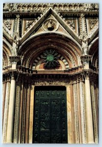 Cattedrale Portale centrale SIENA Italy 4x6 Postcard