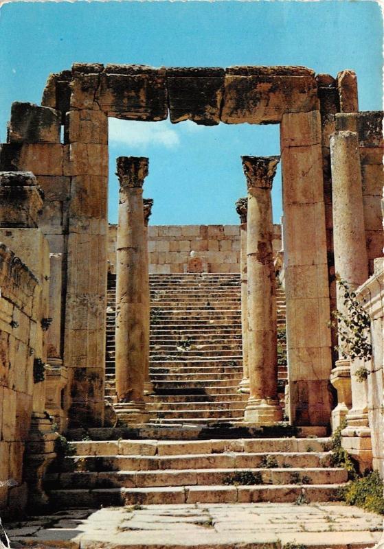 B29402 Jerash Cathedral`s Steps and Columns Kingdom of Jordan