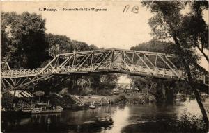 CPA POISSY Passerelle de l'Ile Migneaux (617852)