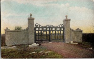 Gates to Northern Entrance Jamestown Island VA Vintage Postcard D17