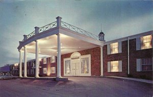 JEFFERSON CITY, Missouri MO   RAMADA INN MOTEL  Roadside  1975 Chrome Postcard