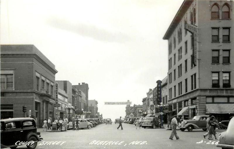 1940s RPPC Postcard; Court Street, Beatrice NE Gage County LL Cook D-266