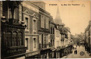 CPA YVETOT-La Rue des Victoires (348161)