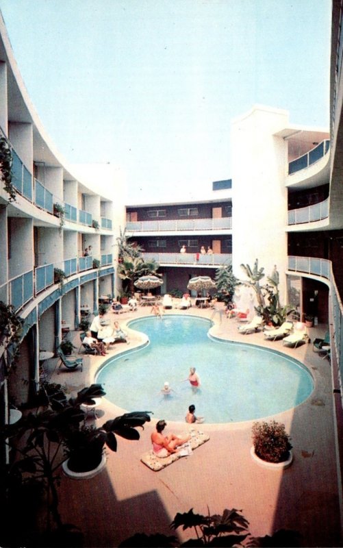 California Beverly Hills The Beverly Carlton Swimming Pool