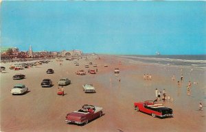 1950s Daytona Beach Florida Sun & Surf World's Famous Beach Postcard 25-11931